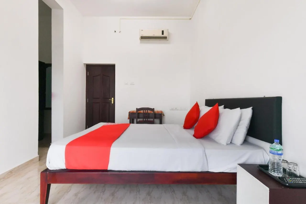 Hotel Oyo 49862 Gabis Wings Ambalapulai